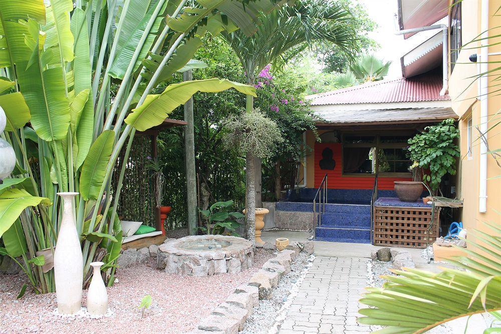 Oceane Self Catering Hotel La Digue Exterior photo