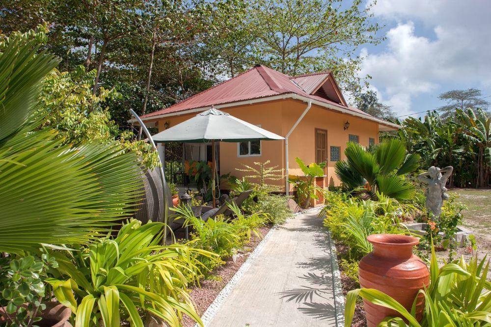 Oceane Self Catering Hotel La Digue Exterior photo